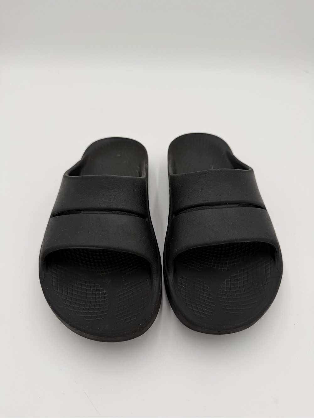Oofos Ooahh Slide Recovery Sandals Shoes Unisex Womens 8 Mens 6 Black Comfort